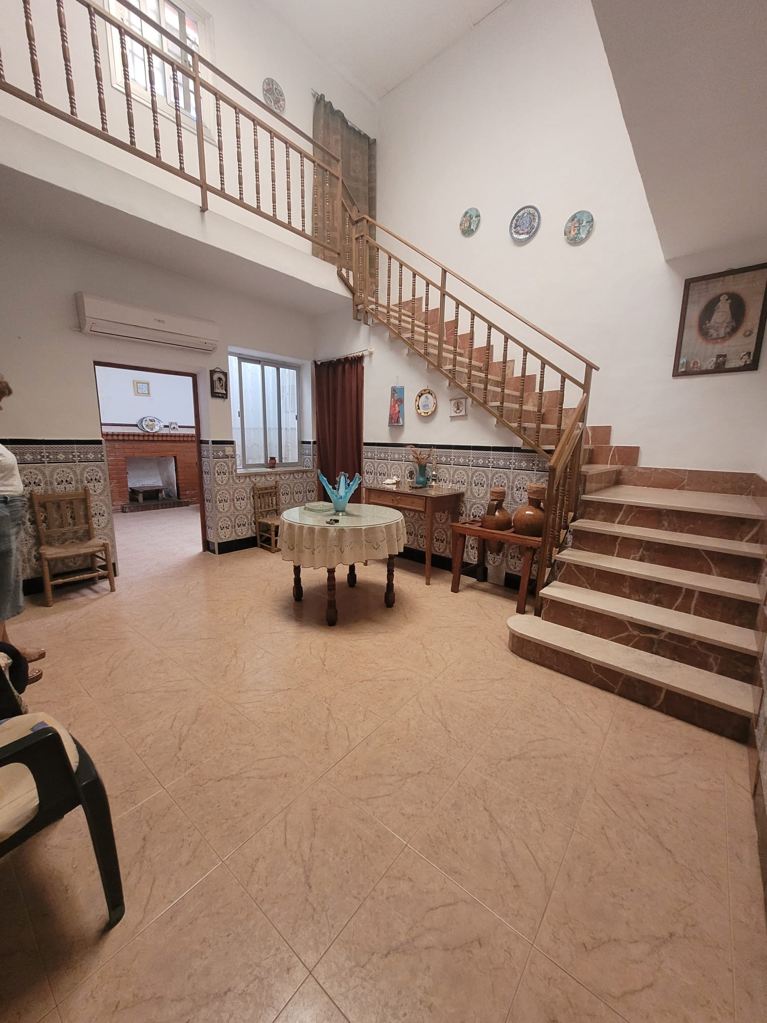 Old Mid-Century Modern 