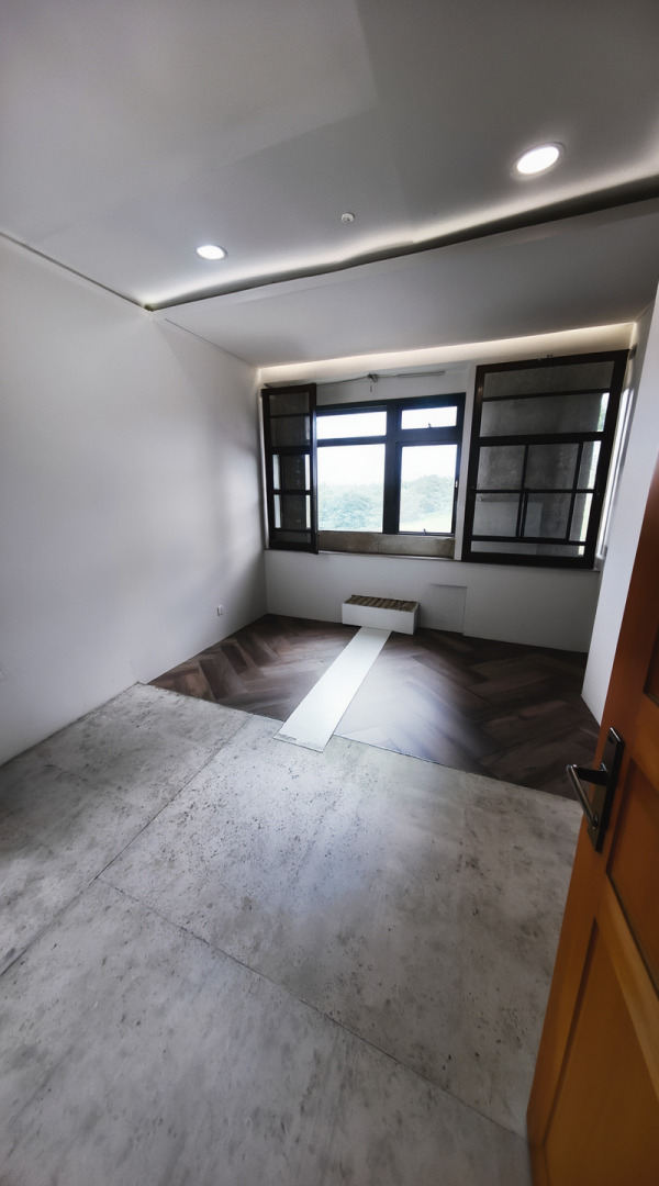 New Minimalist Bedroom