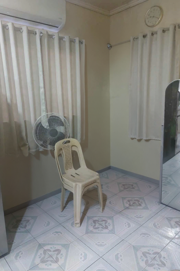 New Contemporary Living Room