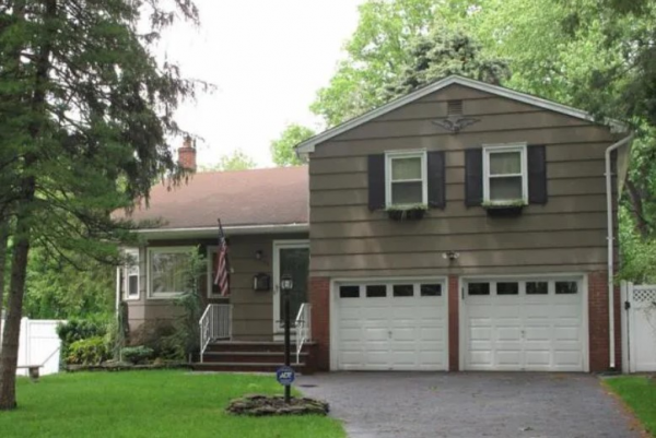 Old Contemporary House Exterior