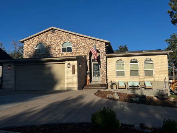 Old Mid-Century Modern House Exterior