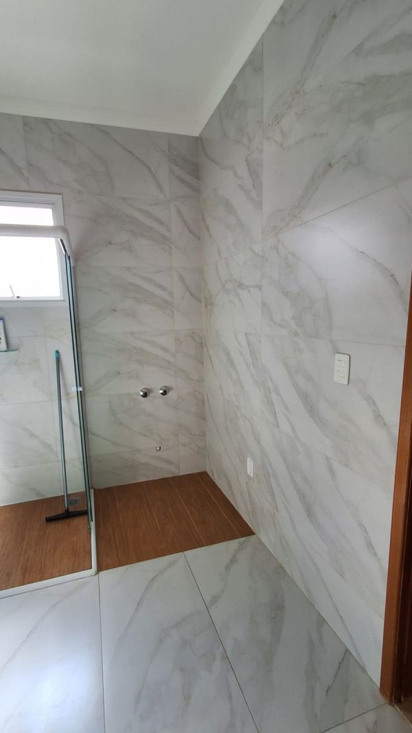 Old Contemporary Bathroom