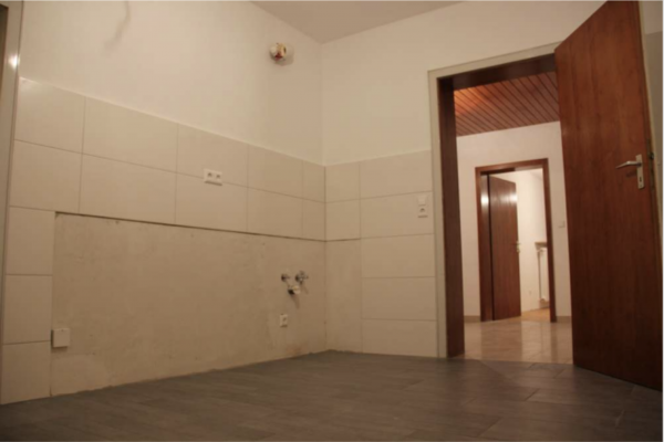 Old Minimalist Kitchen