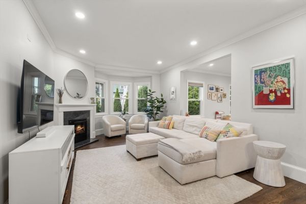 Old Custom Style Living Room